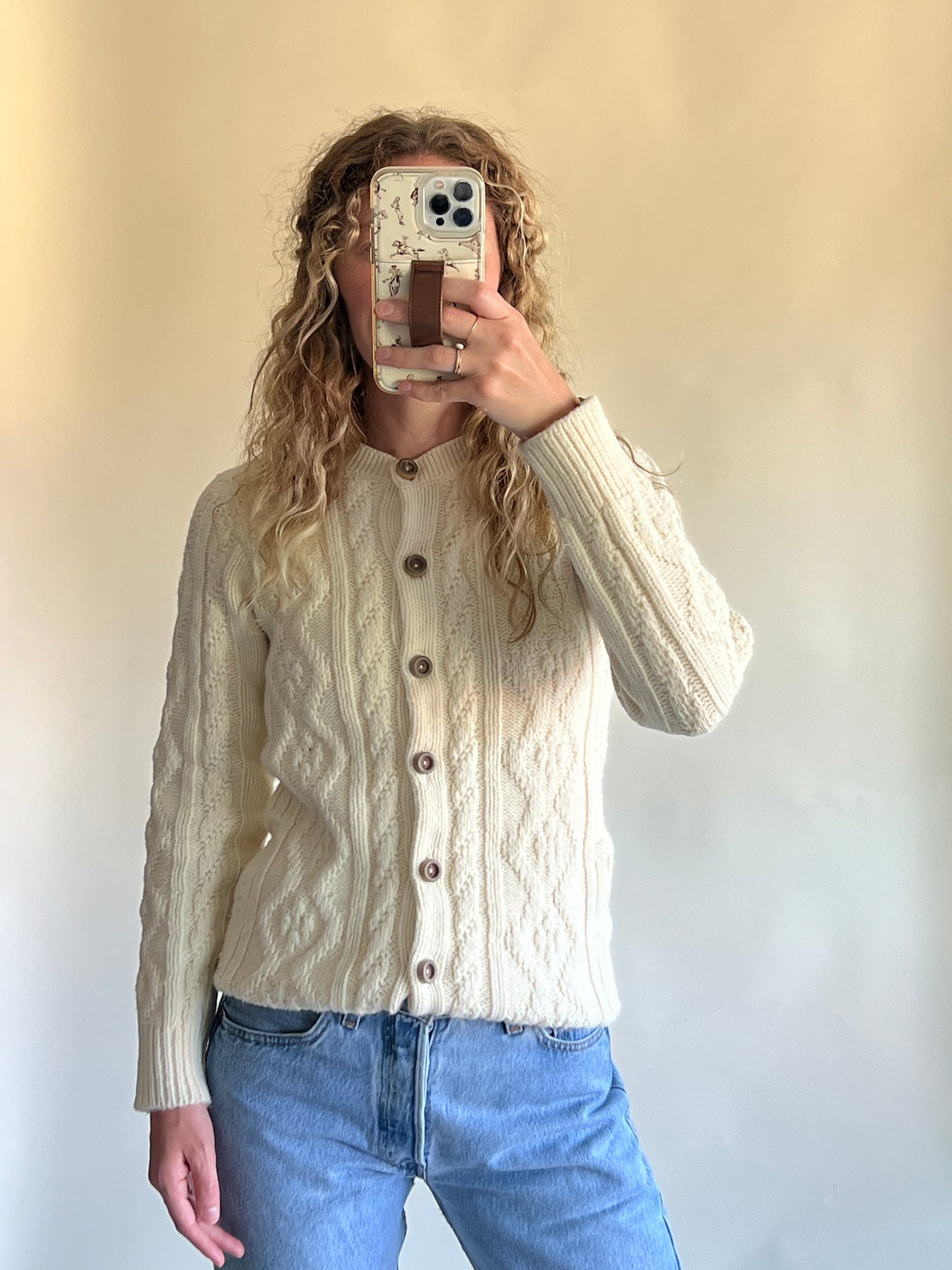 Vintage BillieJo Ivory Knit Cardigan w/ Wooden Buttons (S)