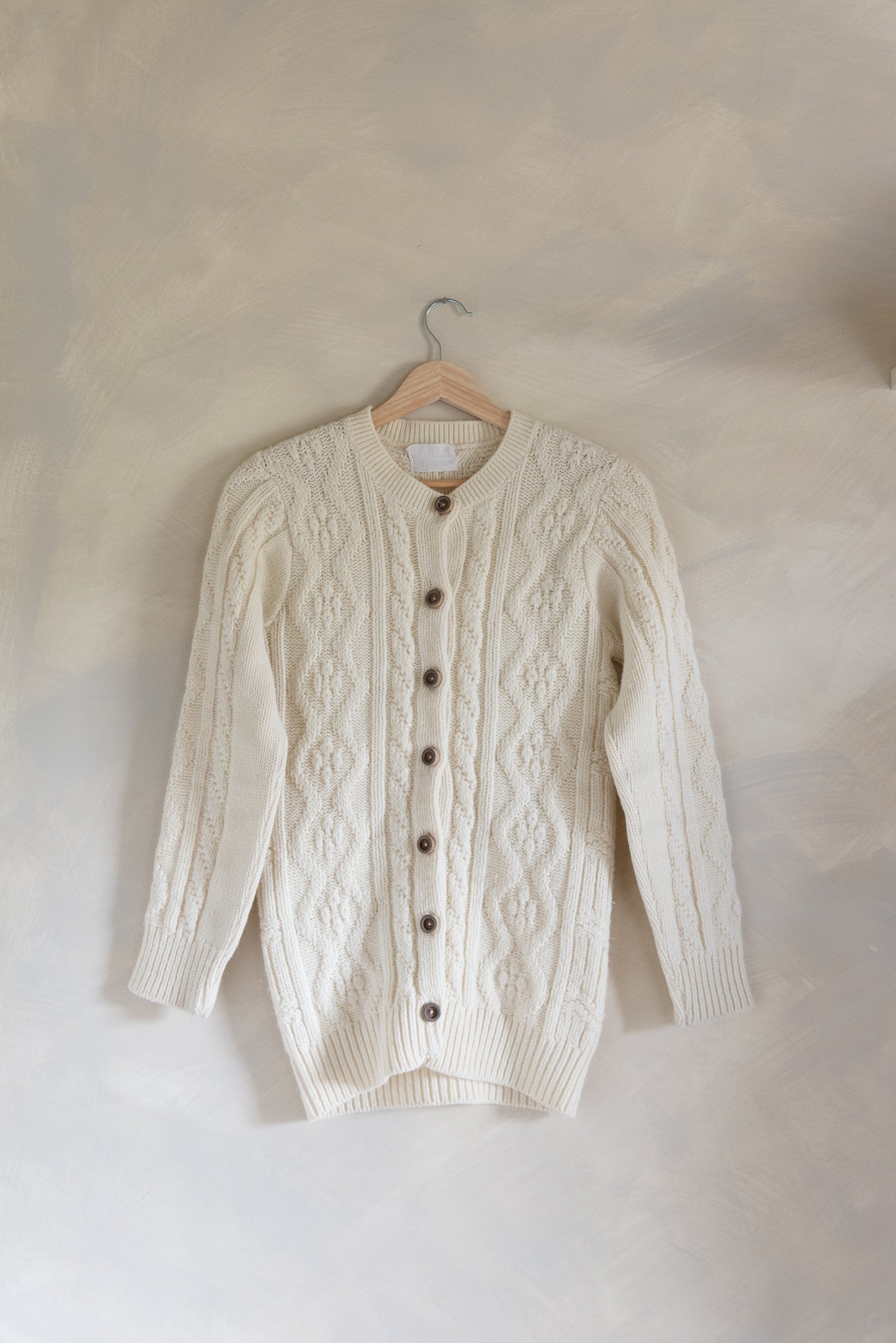 Vintage BillieJo Ivory Knit Cardigan w/ Wooden Buttons (S)