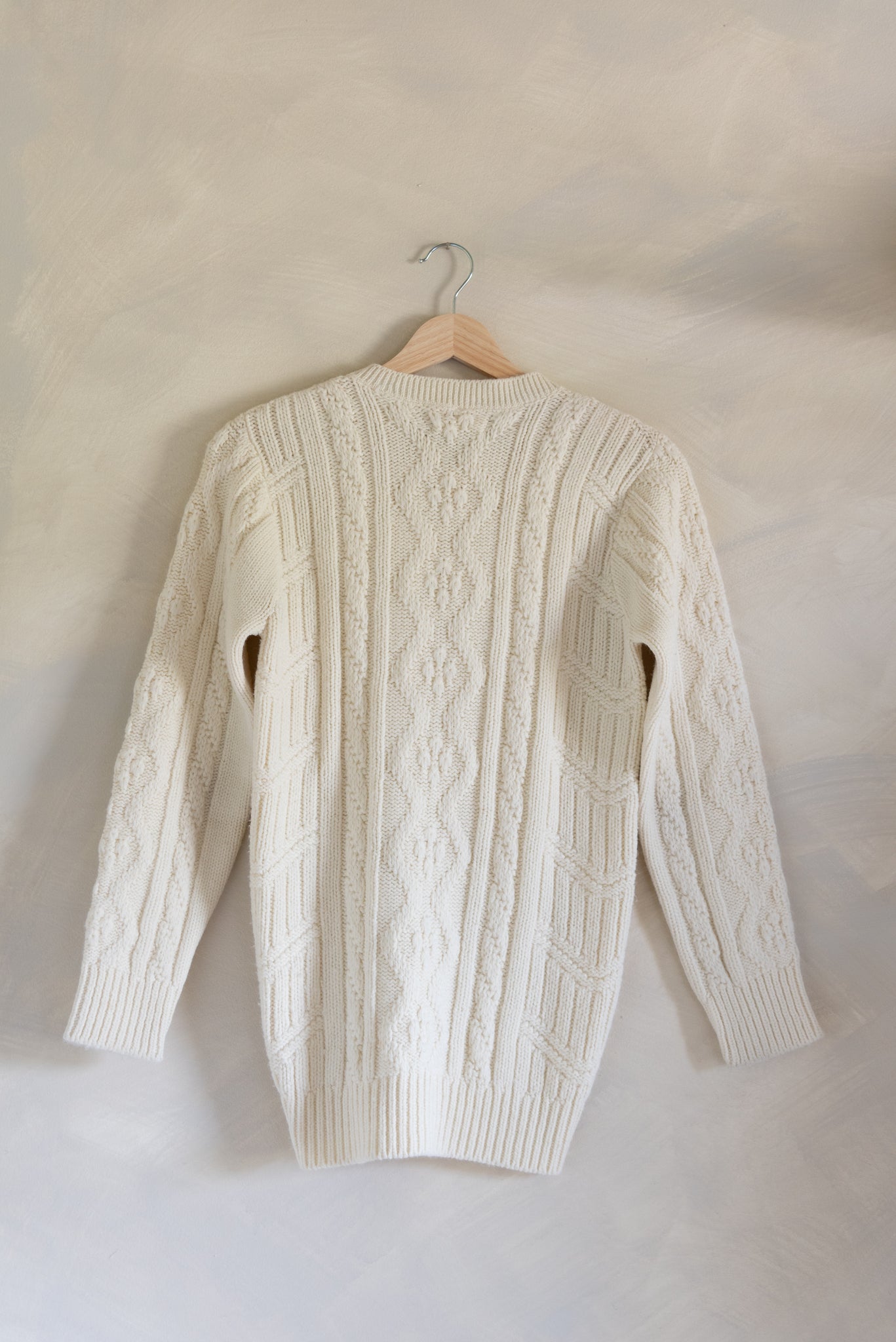 Vintage BillieJo Ivory Knit Cardigan w/ Wooden Buttons (S)