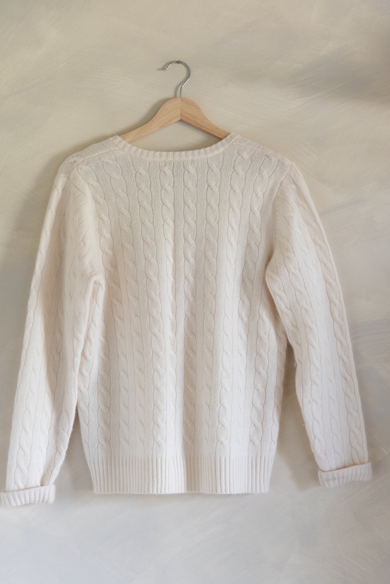 Eddie Bauer Lambswool Vneck Cable Knit Sweater (M)